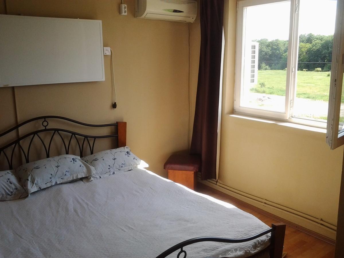 Motel Traffic Lintesti Eksteriør bilde