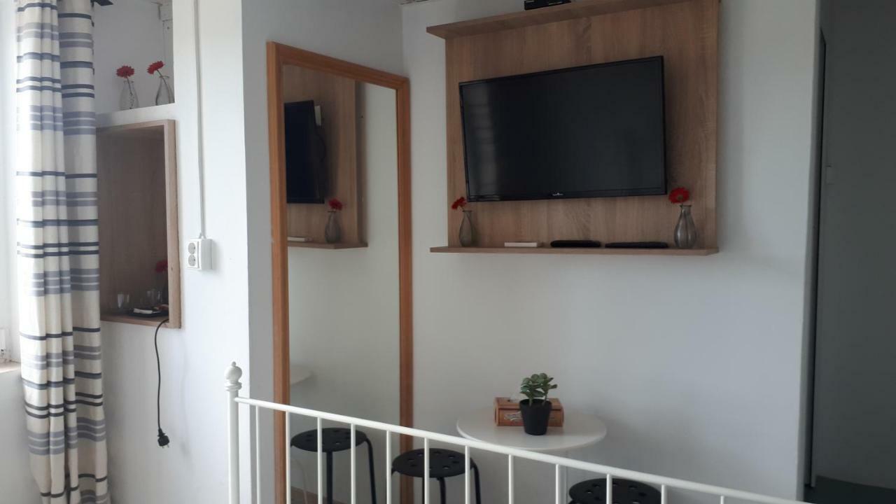 Motel Traffic Lintesti Eksteriør bilde