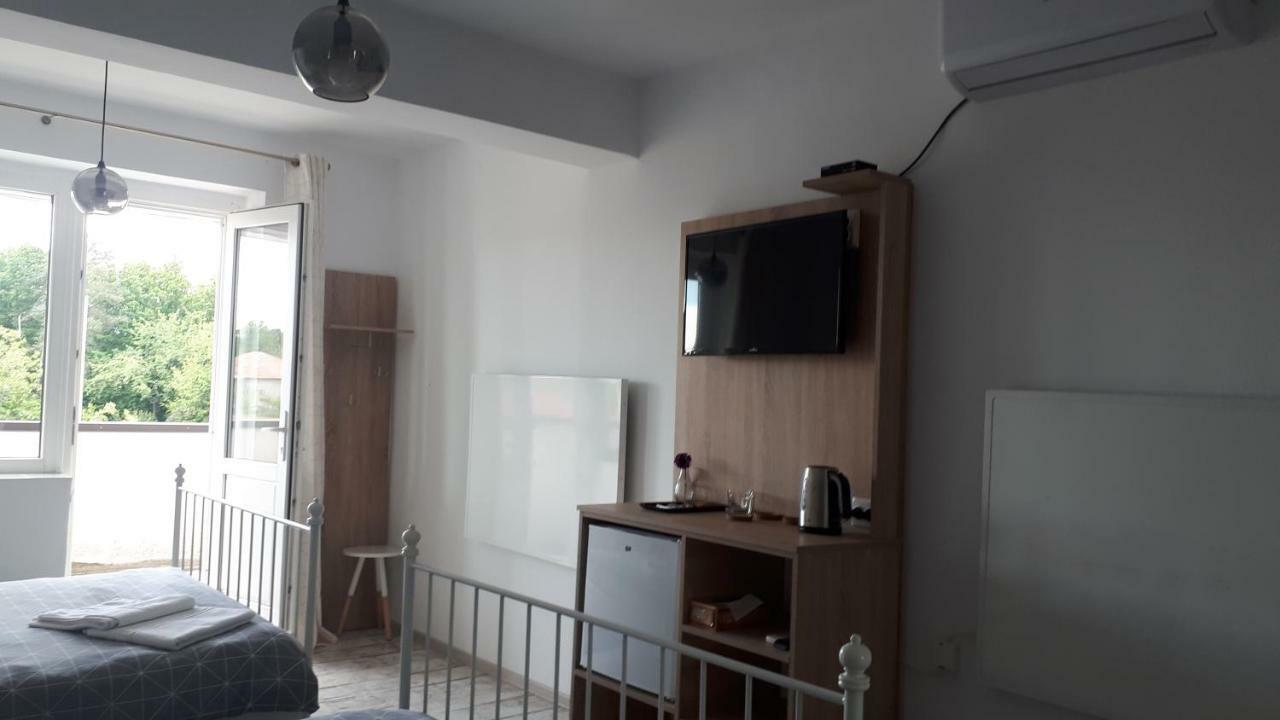 Motel Traffic Lintesti Eksteriør bilde